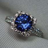 Beautiful! 14 kt W/G Ceylon Sapphire 2.50 ct & Diamond Ring GLI