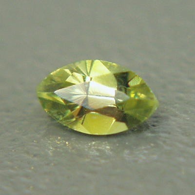  Rare Old Mine Russian Demantoid Garnet  Litnon.com