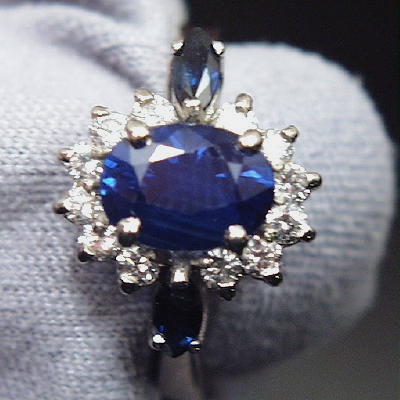 Royal Blue Ceylon Sapphire Diamond 14 kt Ring  Litnon.com