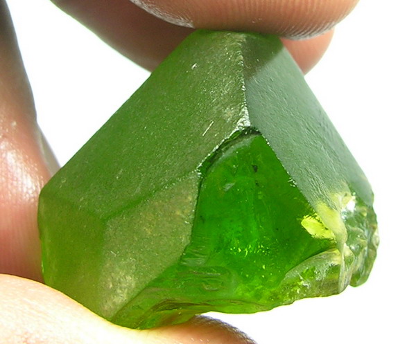 World Class Pakistan Peridot Facet Rough 155.46 carat  Litnon.com