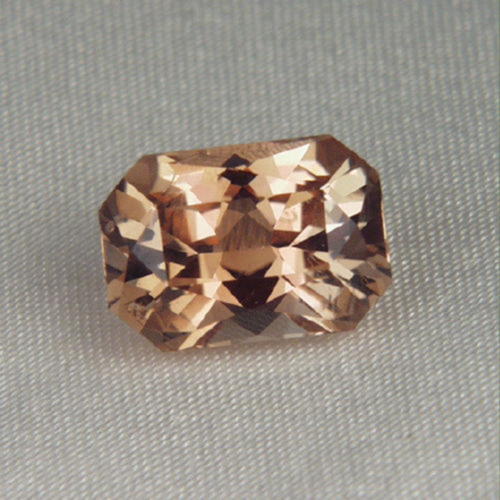 Ultra Rare Top Cut Russian Precious Topaz 4.66 ct  Litnon.com