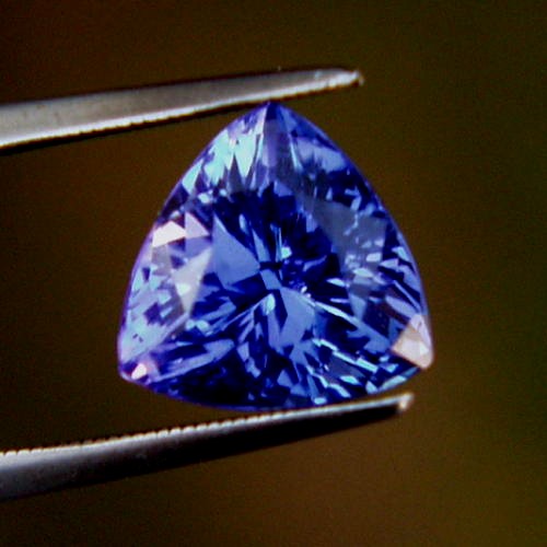 USA Cut Color and Quality Trillion Tanzanite 3.70ct  Litnon.com
