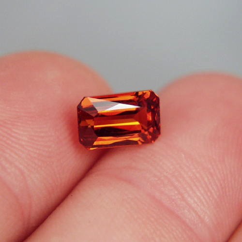 Brilliant Top Cut and Fine Color Spessartite Garnet  Litnon.com