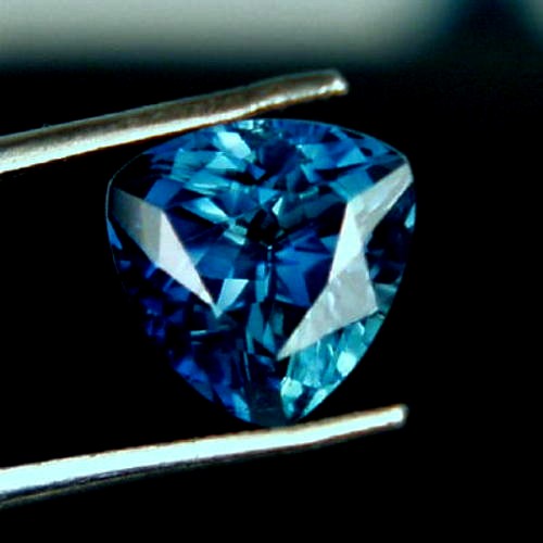 Rare Cut and Quality Untreated Blue Sapphire 2.90ct  Litnon.com