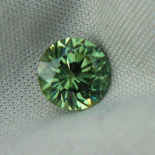 USA Diamond Cut Fine Green Demantoid Garnet 1.03ct  Litnon.com