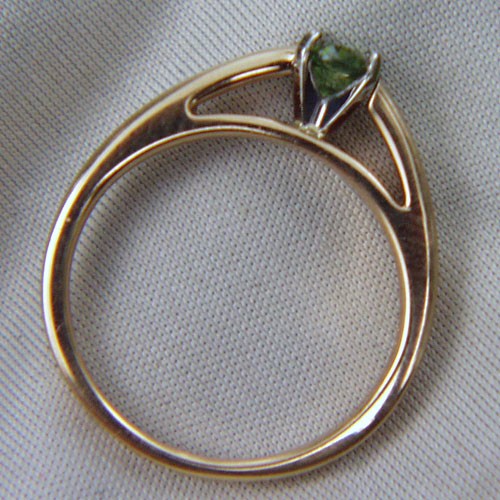 NR Top Quality Russian Demantoid Garnet 14kt Ring  Litnon.com