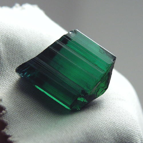 Big Fine GreenTourmaline Facet Rough Namibia 27.61 ct Litnon.com