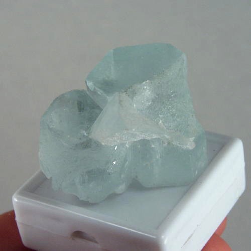 Terminated Aquamarine Beryl Crystal Specimen Pakistan  Litnon.com
