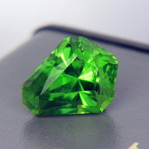 Special Gem Color Huge Pakistan Peridot 17.29ct  Litnon.com