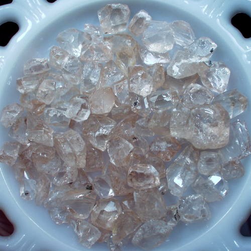 Pakistan Peach Topaz Facet Rough 1950 Carats  Litnon.com