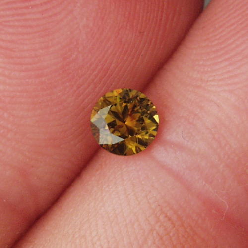 Rare Old Mine Russian Demantoid Topazolite Garnet  Litnon.com