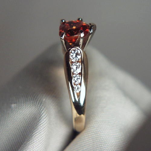 Beautiful Mandarin Garnet 14 kt Diamond Ring  Litnon.com