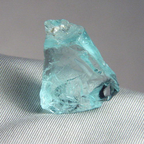 Big Aquamarine Facet Rough Pakistan 17.90 ct  Litnon.com