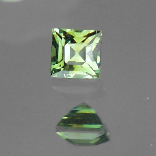 Rare Old Mine Russian Demantoid Garnet  Litnon.com