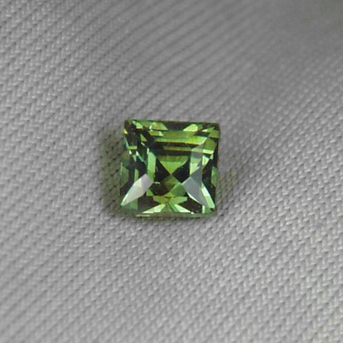 Rare Old Mine Russian Demantoid Garnet  Litnon.com