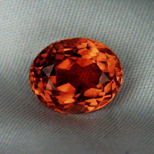 Ultra Rare Russian Imperial Topaz 5.14 ct  Litnon.com