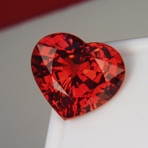 Huge Premium Quality Mandarin Spessartite Garnet 18.76 Carats Litnon.com