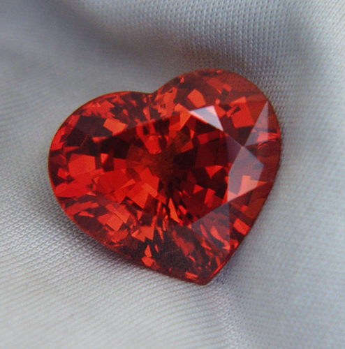 Huge Premium Quality Mandarin Spessartite Garnet 18.76 Carats Litnon.com