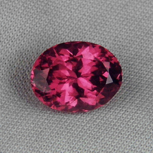 Top Cut Hot Pink Umbalite Garnet Tanzania 2.19 ct  Litnon.com
