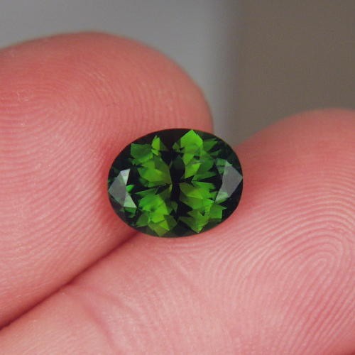 Top Cut Forest Green Tourmaline Afghanistan  Litnon.com