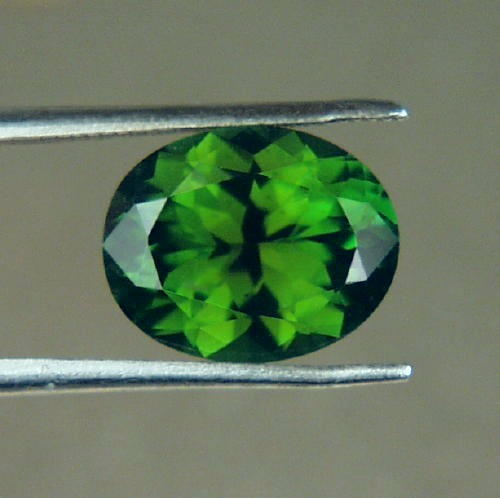 Top Cut Forest Green Tourmaline Afghanistan  Litnon.com