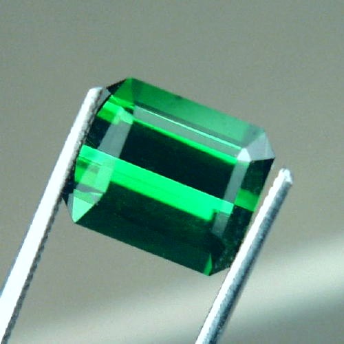 Fine Color Bright Green Tourmaline Afghanistan  Litnon.com