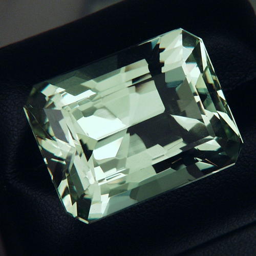 Top Cut Big and Bright Golden Beryl 8.80 ct  Litnon.com