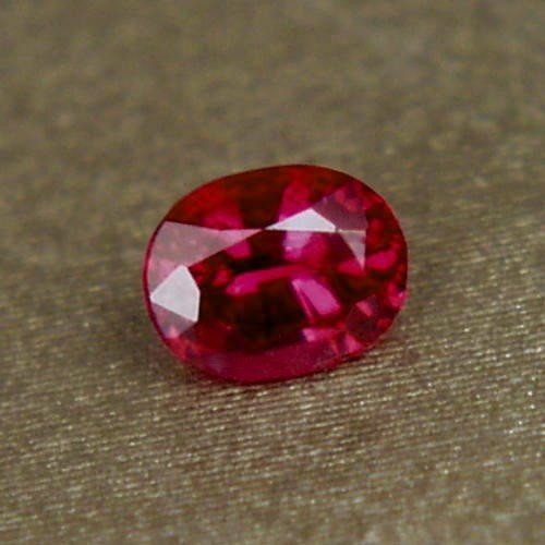 Rare Beautiful Color Natural Ceylon Ruby  Litnon.com