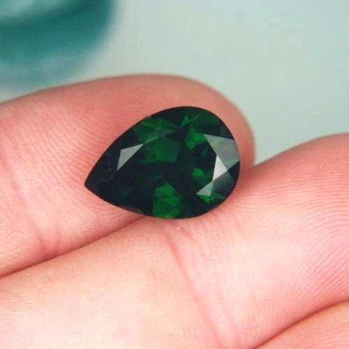 Huge Extreme Green Siberian Chrome Diopside 7.73ct  Litnon.com
