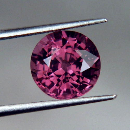 Big and Bright Unusual Color South East Asia Spinel 2.90 ct  Litnon.com