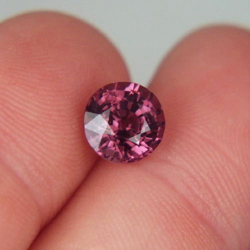 Big and Bright Unusual Color South East Asia Spinel 2.90 ct  Litnon.com