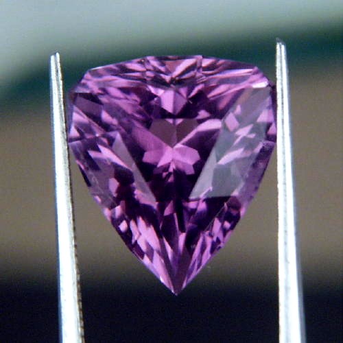 Beautiful Top Cut Natural Amethyst Sri Lanka 6.9ct  Litnon.com