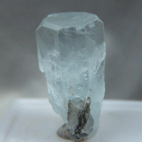 Terminated Aquamarine Beryl Crystal Specimen Pakistan  Litnon.com