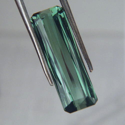 Bright Color Green Tourmaline Namibia 7.71 ct  Litnon.com