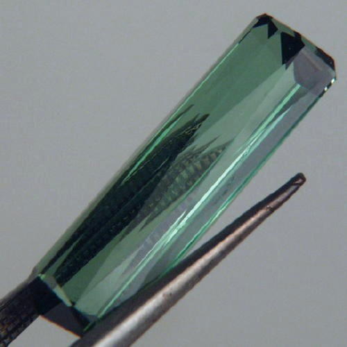 Bright Color Green Tourmaline Namibia 7.71 ct  Litnon.com