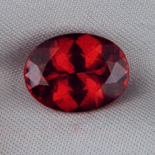 Top Gem Ceylon Cinnamon Grossular Garnet 5.42 ct.  Litnon.com