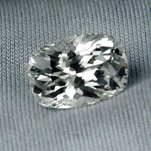 Natural Gem Top Cut Ceylon White Sapphire 4.30 ct  Litnon.com
