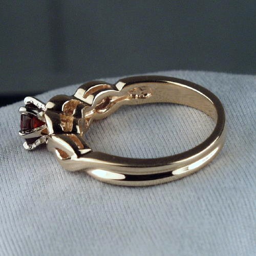 Ladies Rhodolite Garnet 14kt Gold Ring  Litnon.com