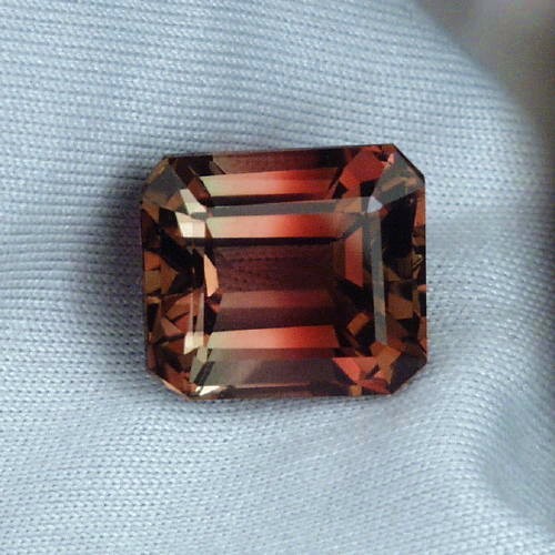 Big Bright and Clean Bi-Color Tourmaline 11.17ct  Litnon.com