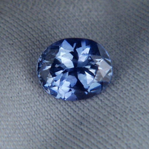 Bright and Blue Natural Ceylon Sapphire 1.14  Litnon.com