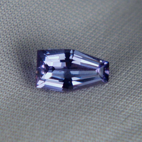 Fine Quality Top Cut and Bright Blue Purple Tanzanite  Litnon.com