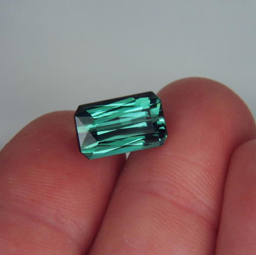 Top Cut and Color Blue Green Afghan Tourmaline 5.73 ct  Litnon.com