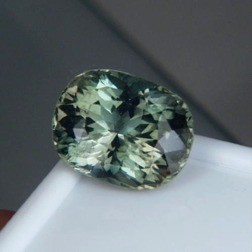 Collectors Gem Rare Green Apatite Sri Lanka 9.64 ct  Litnon.com