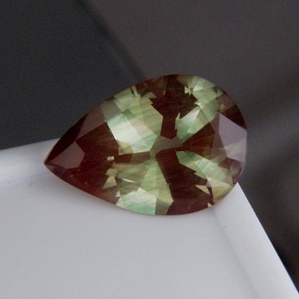 USA Cut Bi-Color Green and Red Congo Andesine 6.38ct  Litnon.com