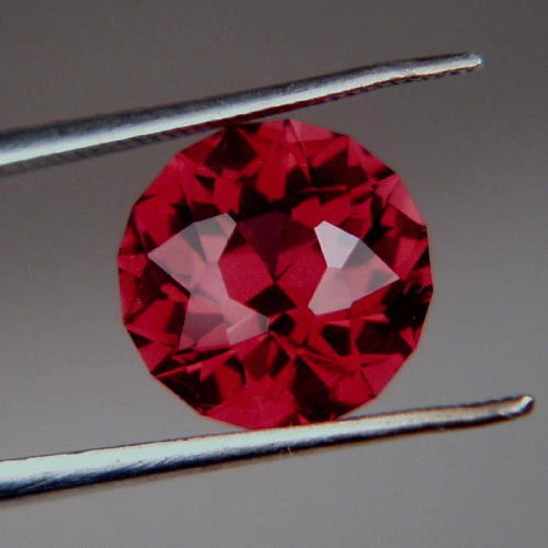 Top Cut Spectacular Tanga Rhodolite Garnet Tanzania  Litnon.com