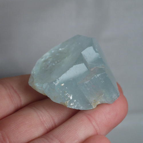 Huge Terminated Aquamarine Crystal Pakistan 275ct  Litnon.com