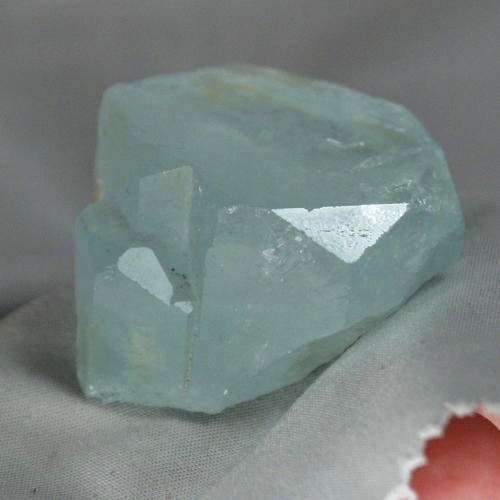 Huge Terminated Aquamarine Crystal Pakistan 275ct  Litnon.com