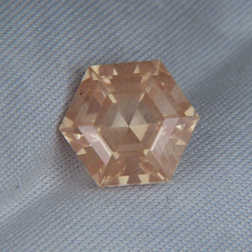 Top Cut Honey Labradorite Andesine 4.37 ct  Litnon.com