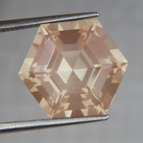 Top Cut Honey Labradorite Andesine 4.37 ct  Litnon.com