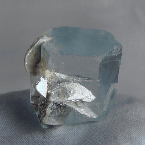 Terminated Aquamarine Beryl Crystal Specimen Pakistan  Litnon.com